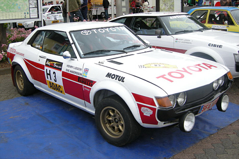 I den historiske parade af originale rallybiler var det ikke mindst Ove Anderssons Toyotabiler, der trak opmærksomhed. Her er det hans 240-hestes Celica GT i 1975-trim.